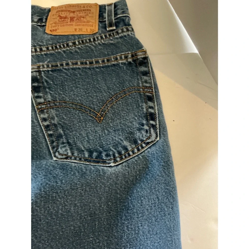 Levis preowned these